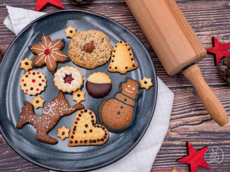 Weihnachtsplätzchen mit Walnuss und Marzipan