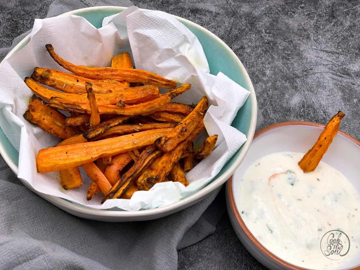 Karotten Pommes mit Zitronen Frischkäse Dip | cooknsoul.de